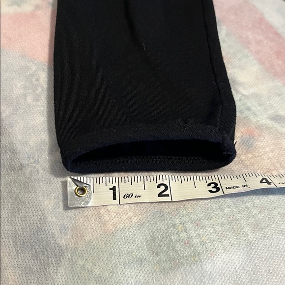 Classic Black Long Sleeve layering T-shirt size medium - Picture 6 of 6